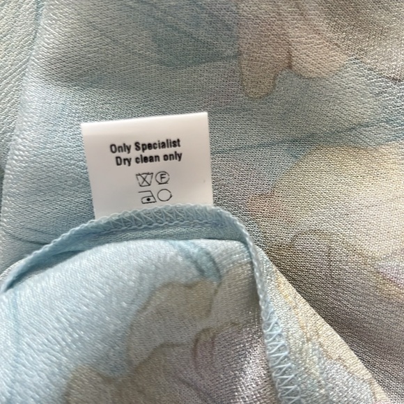 NWT Anthropologie Blank Ice Blue Floral Long Sleeve Chiffon Blouse XS Reg. $143 - Picture 12 of 12